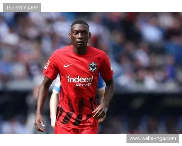 穆阿尼劲射完成双响,巴黎5-2锁定胜局 穆阿尼劲射完成双响,巴黎5-2锁定胜局